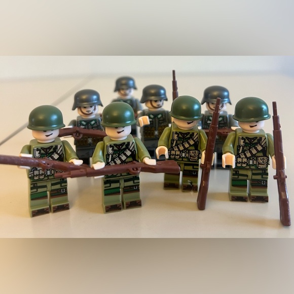 unbranded Other - 8 Piece WW2 Military Figure USA American German Lego Compatible Minifig
